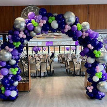 Load image into Gallery viewer, Mixed Full Organic Balloon Arch